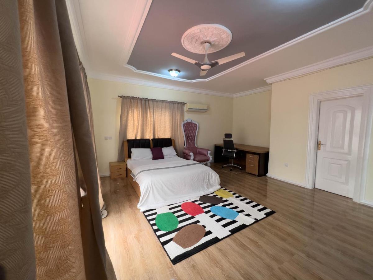 T'S Place Adenta المظهر الخارجي الصورة