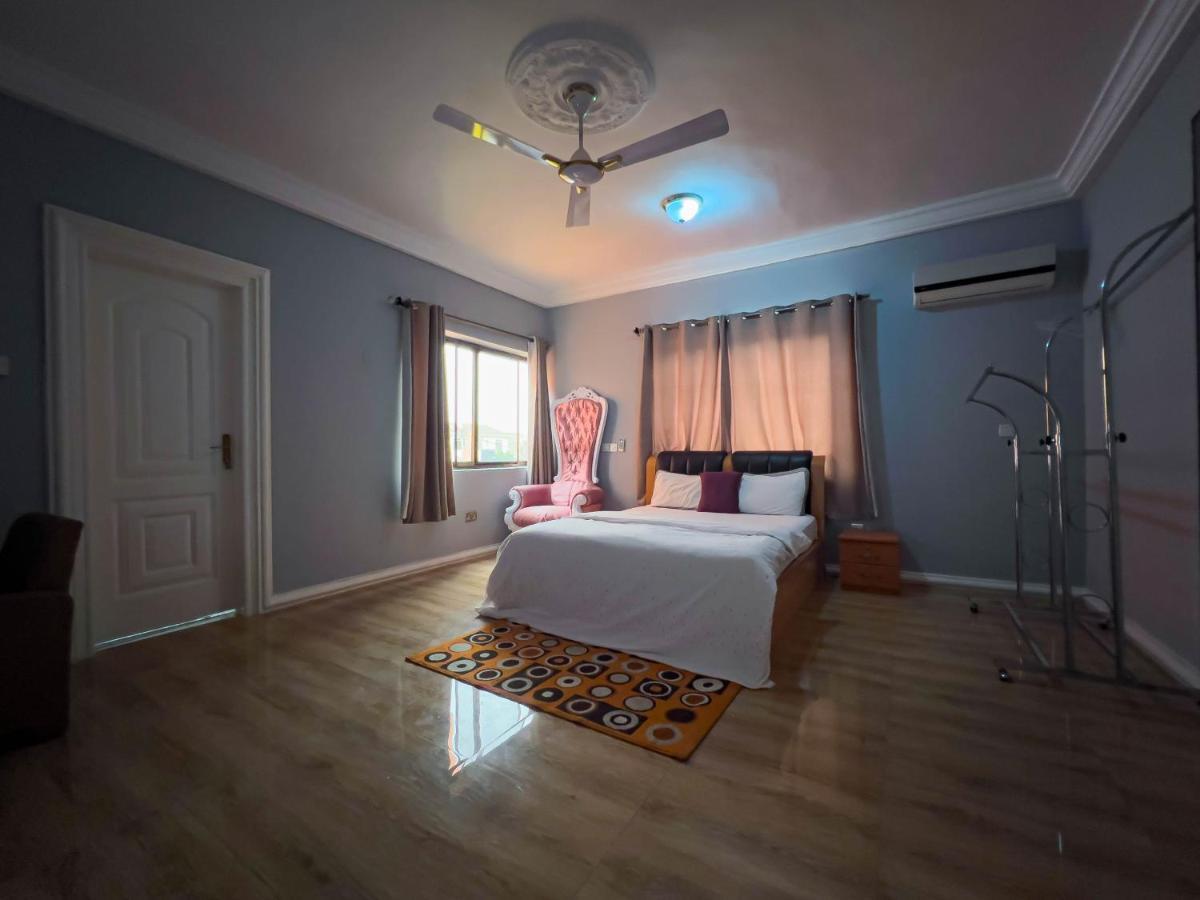 T'S Place Adenta المظهر الخارجي الصورة