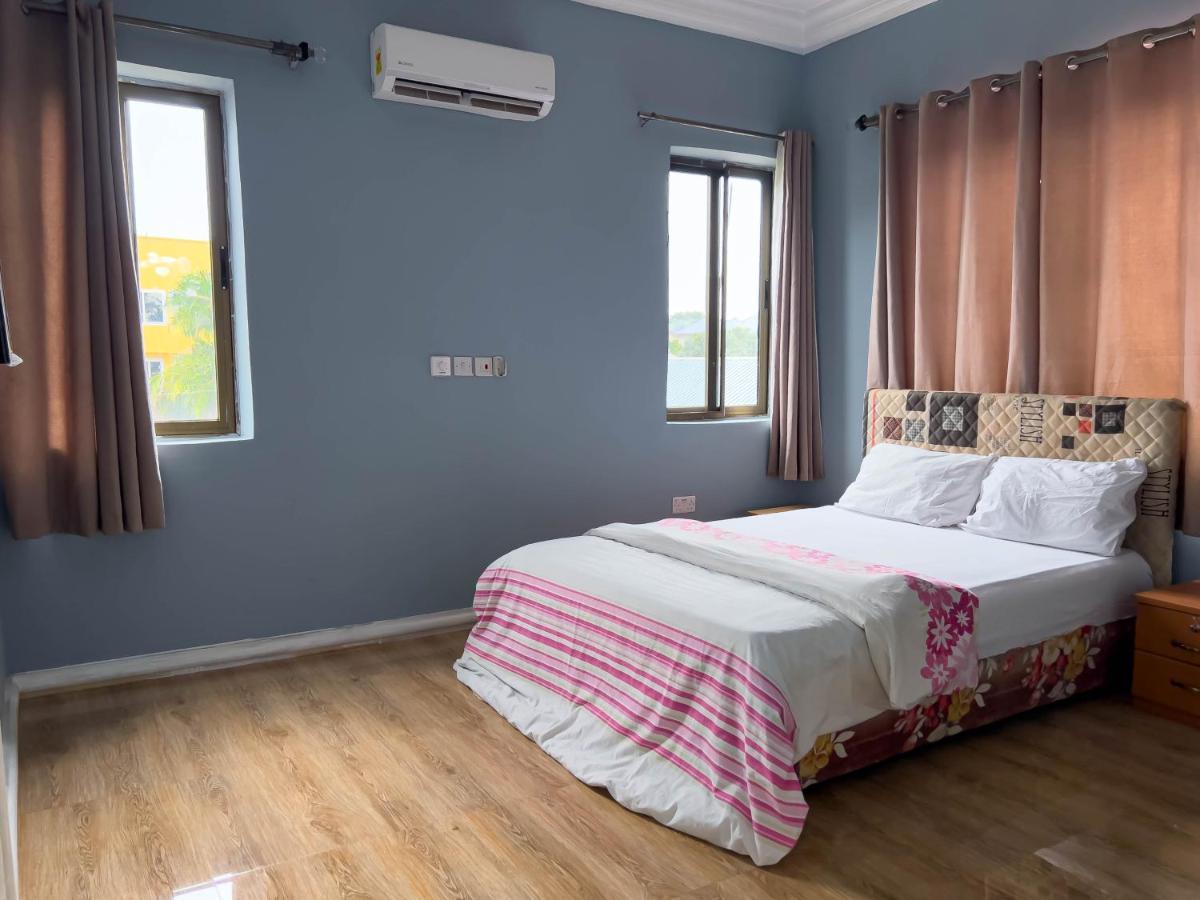 T'S Place Adenta المظهر الخارجي الصورة