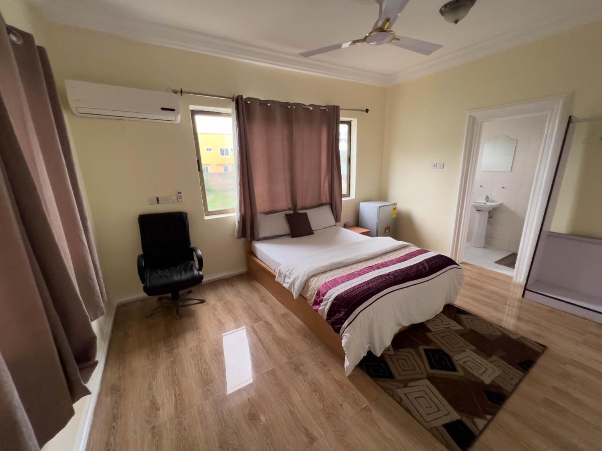 T'S Place Adenta المظهر الخارجي الصورة