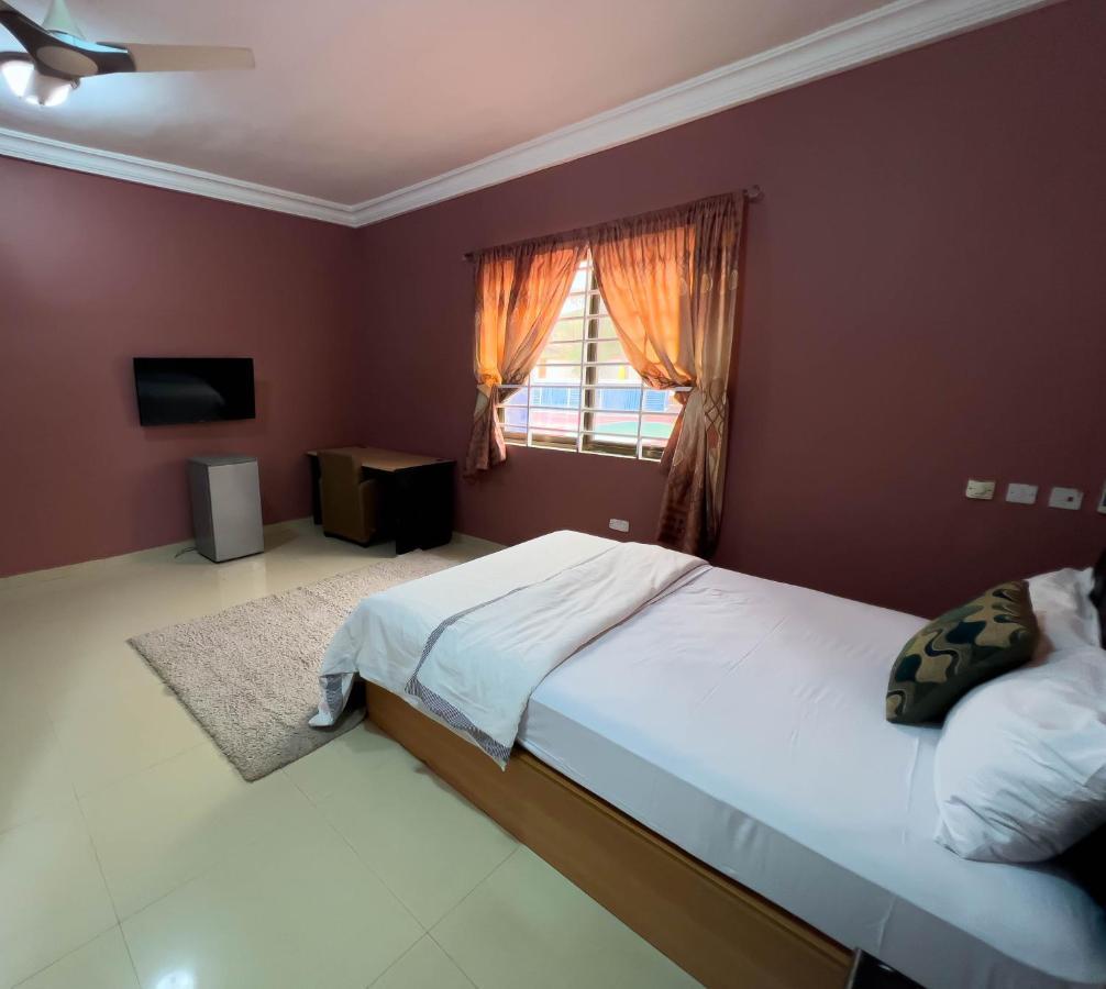 T'S Place Adenta المظهر الخارجي الصورة
