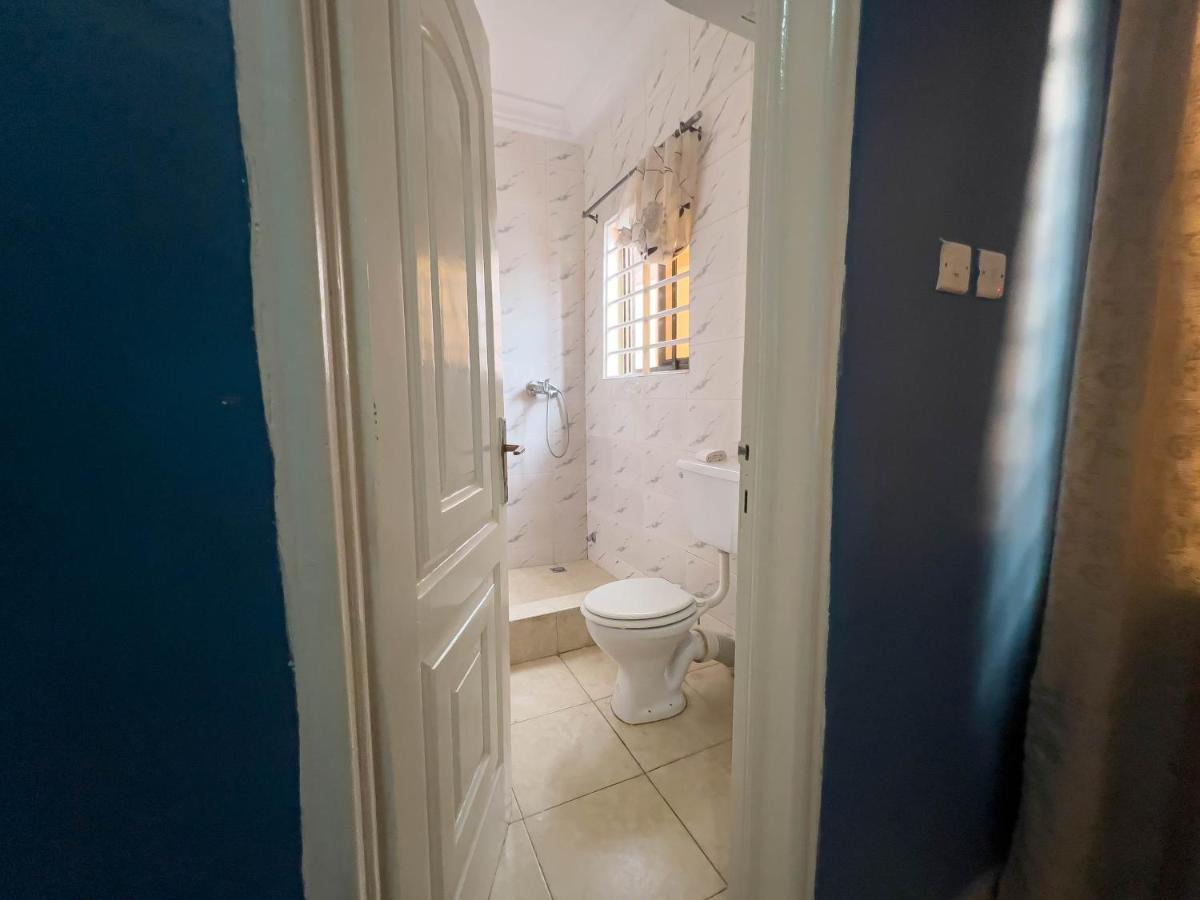 T'S Place Adenta المظهر الخارجي الصورة