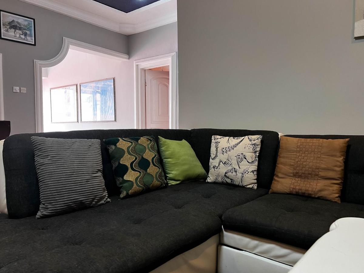 T'S Place Adenta المظهر الخارجي الصورة