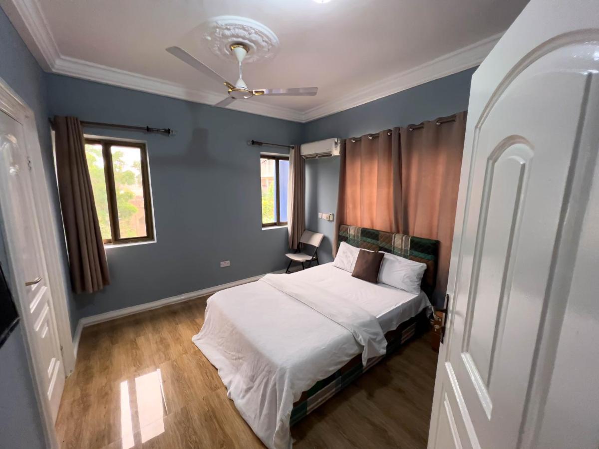 T'S Place Adenta المظهر الخارجي الصورة